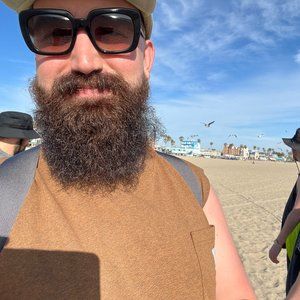 Meet your Posher, Dev